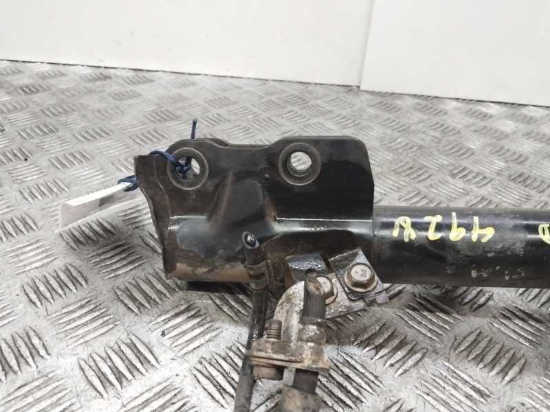 Recambio de amortiguador delantero derecho para dodge caliber s referencia OEM IAM 5105782AB  