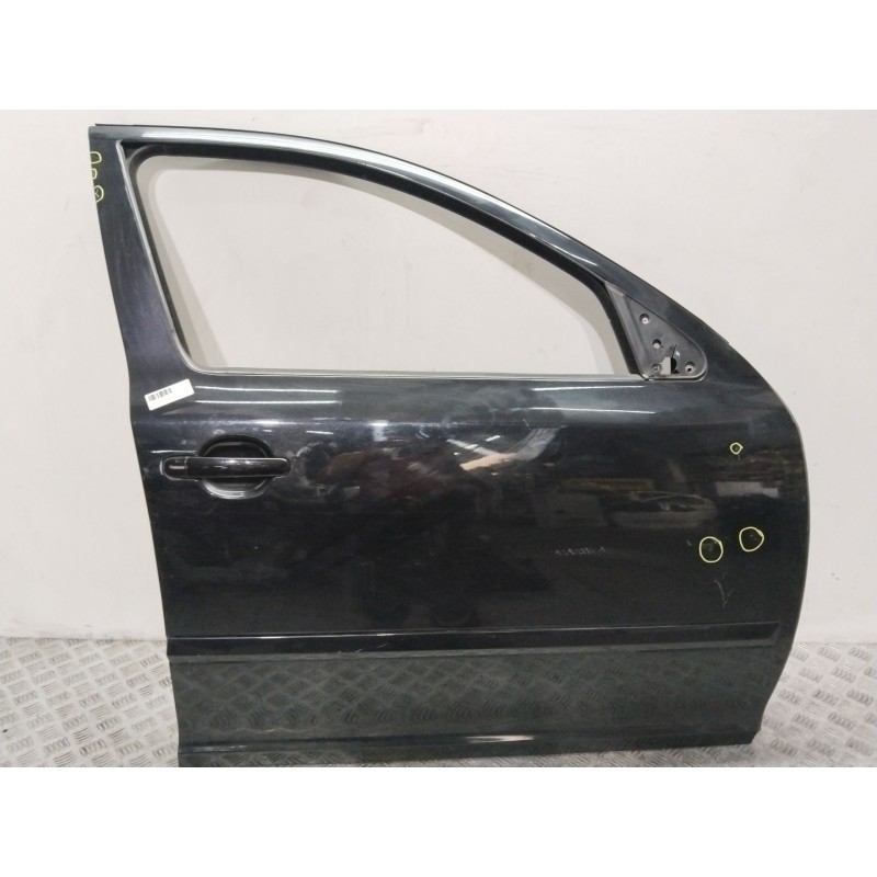 Recambio de puerta delantera derecha para skoda octavia berlina (1z3) collection referencia OEM IAM 1Z0831052  