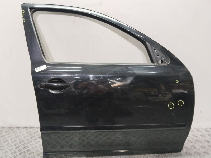 Recambio de puerta delantera derecha para skoda octavia berlina (1z3) collection referencia OEM IAM 1Z0831052  