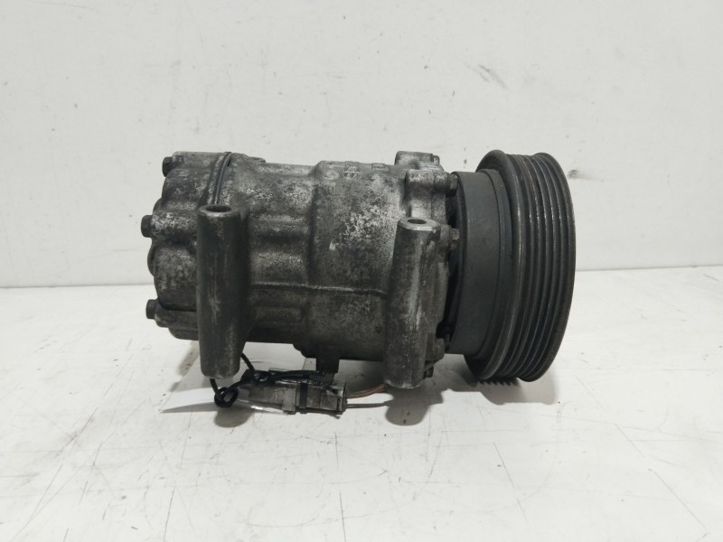 Recambio de compresor aire acondicionado para nissan micra (k12e) acenta referencia OEM IAM 8200651251  