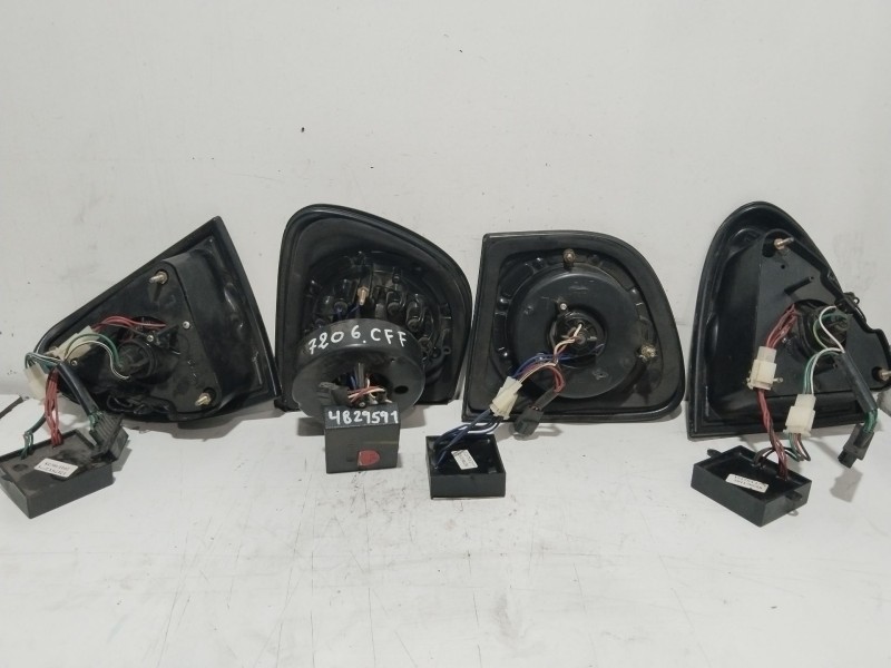 Recambio de piloto trasero tuning para seat leon (1m1) signo referencia OEM IAM 1M6945107 1M6945111 1M6945108 Recambio de piloto trasero tuning para seat leon (1m1) signo referencia OEM IAM 1M6945107 1M6945111 1M6945108