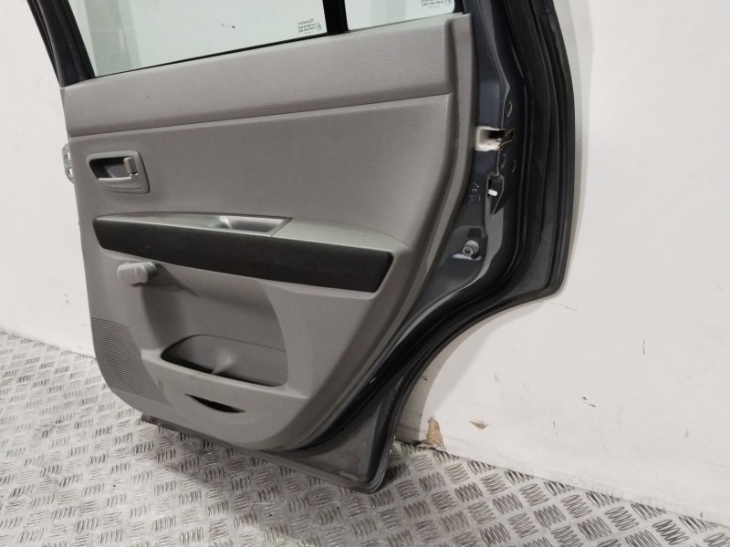 Recambio de puerta trasera derecha para mazda 2 (dy) 1.4 cd referencia OEM IAM DD1072020G  GRIS