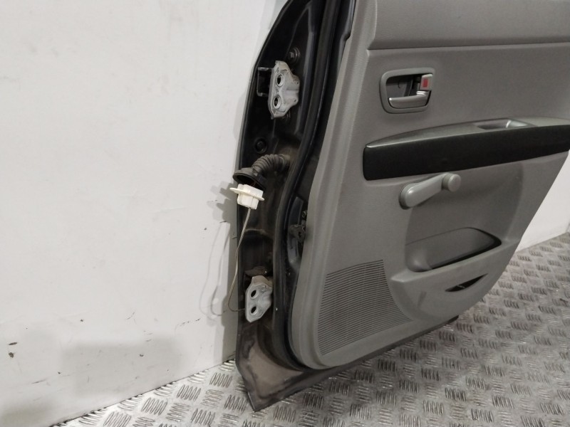 Recambio de puerta trasera derecha para mazda 2 (dy) 1.4 cd referencia OEM IAM DD1072020G  GRIS