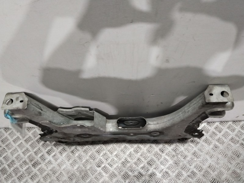 Recambio de puente delantero para renault kangoo z.e. maxi 2-sitzer referencia OEM IAM 544013205R  