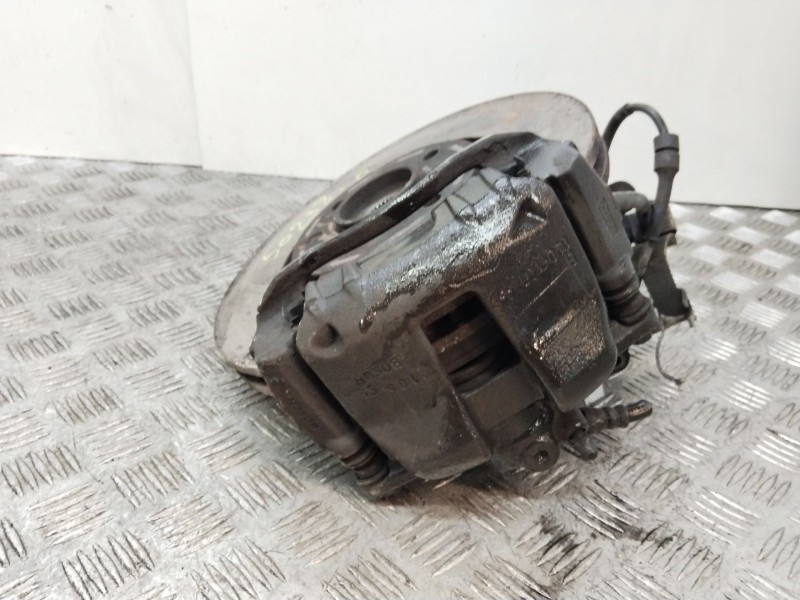 Recambio de mangueta delantera derecha para citroën xsara (n1) 2.0 16v referencia OEM IAM 364654  