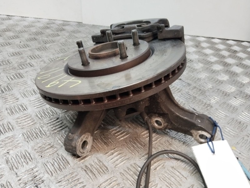 Recambio de mangueta delantera izquierda para peugeot expert kasten komfort confort referencia OEM IAM 364734  