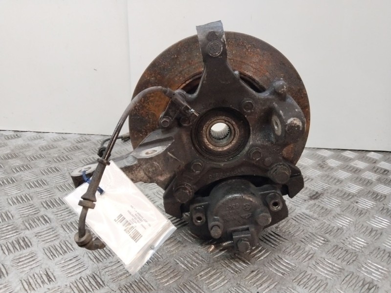 Recambio de mangueta delantera derecha para peugeot expert kasten komfort confort referencia OEM IAM 364734  