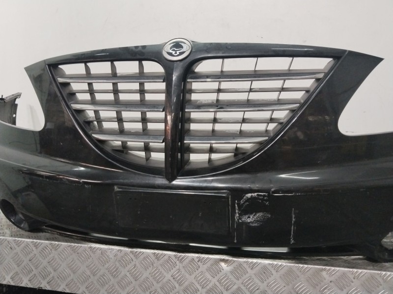 Recambio de paragolpes delantero para ssangyong rodius i 2.7 xdi referencia OEM IAM 7871121000  NEGRO