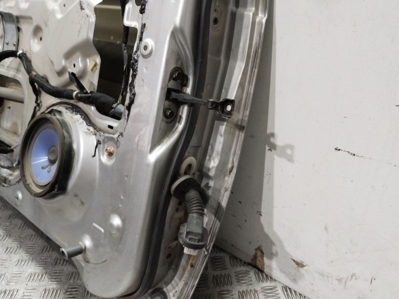 Recambio de puerta delantera izquierda para kia carens 1.6 lx referencia OEM IAM  CREAM GOLD [D8] 