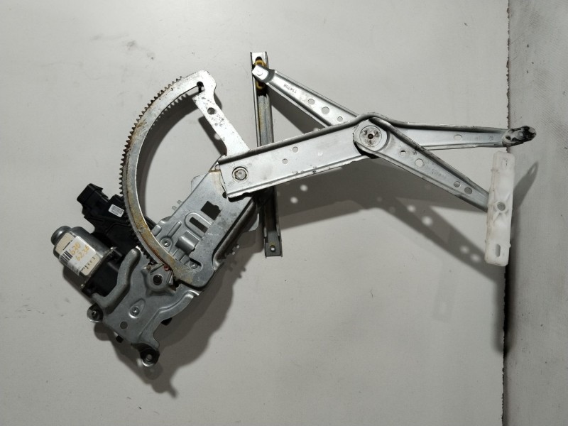 Recambio de elevalunas delantero derecho para opel combo (corsa c) familiar referencia OEM IAM 13173070  