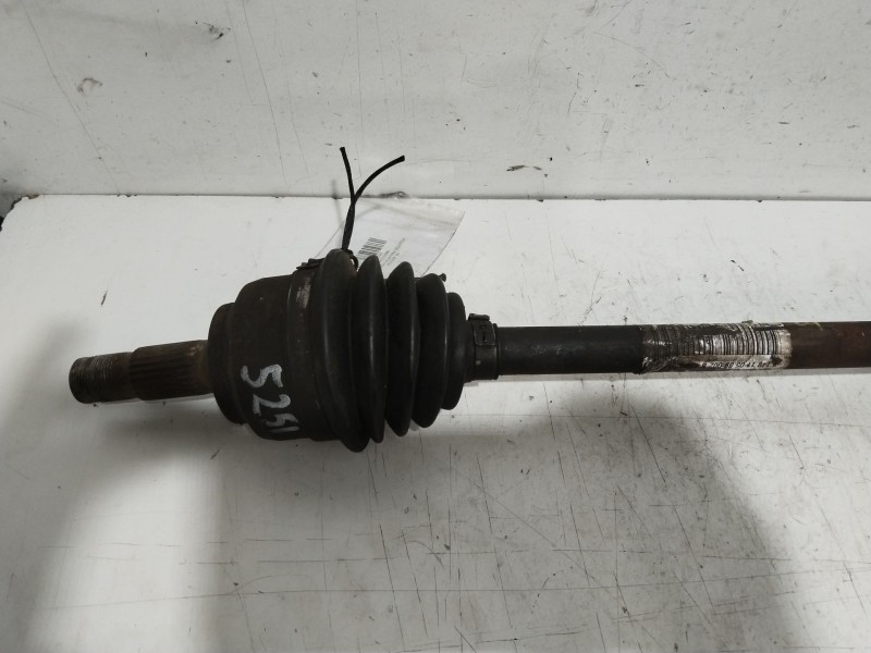 Recambio de transmision delantera izquierda para peugeot 207 x-line referencia OEM IAM 9651309980  