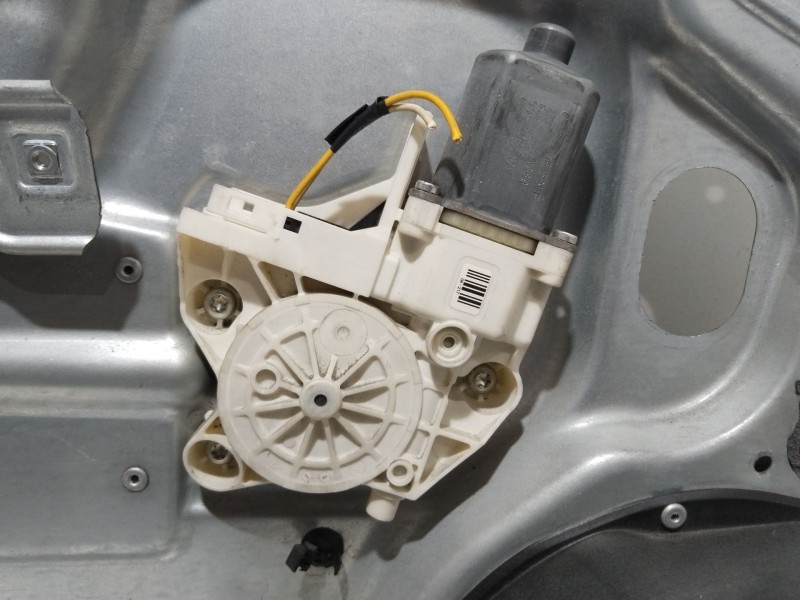 Recambio de elevalunas delantero izquierdo para ford focus berlina (cap) ghia referencia OEM IAM 4M51A045H17A  4M51A203A29BG