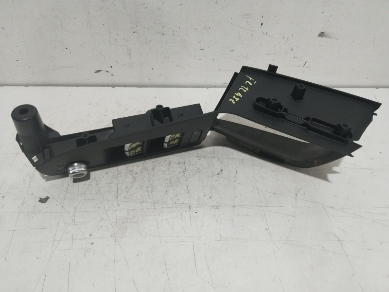 Recambio de mando elevalunas delantero derecho para audi a4 b8 (8k2) 1.8 tfsi referencia OEM IAM 8k2867172DE  