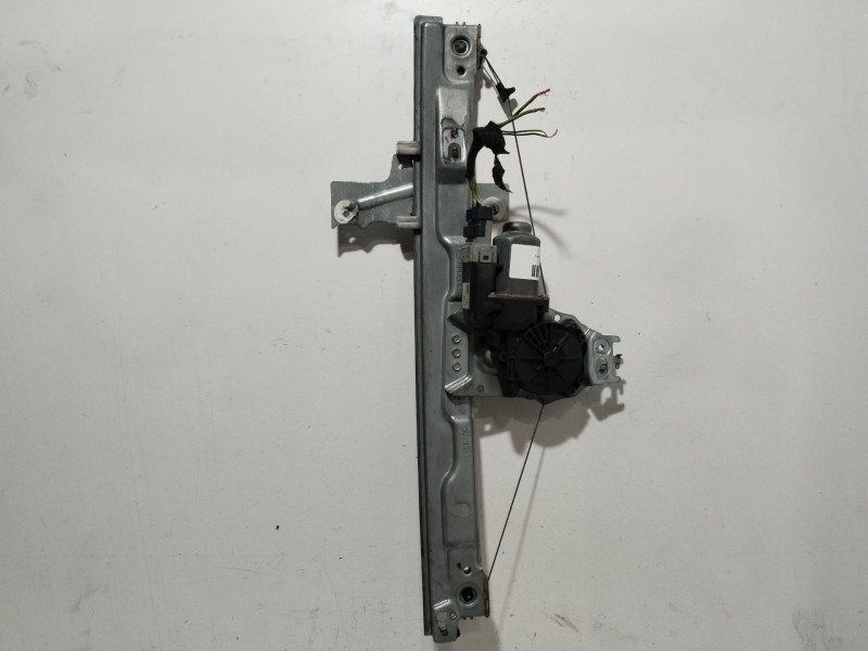 Recambio de elevalunas delantero izquierdo para peugeot 207 xs referencia OEM IAM 9681181180  