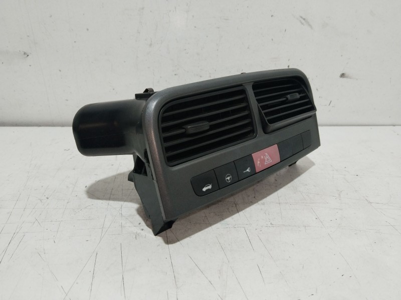 Recambio de rejilla aireadora central para fiat grande punto (199) 1.4 referencia OEM IAM 735386328  