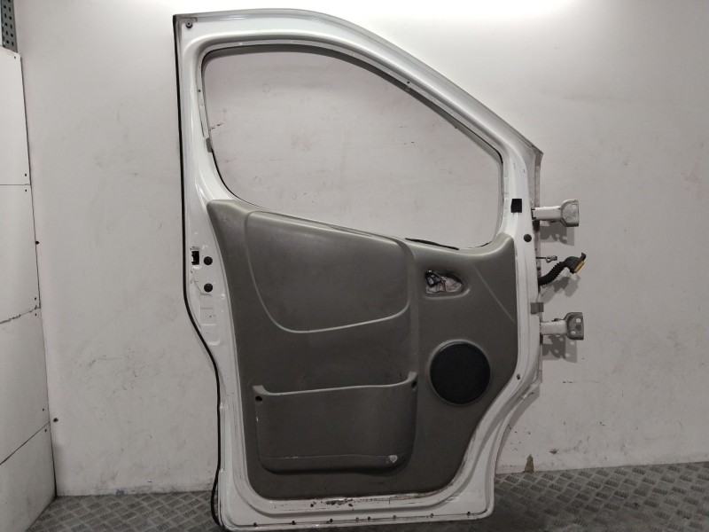 Recambio de puerta delantera izquierda para renault trafic furgón l1h1 2,7t referencia OEM IAM 7751472214  BLANCO