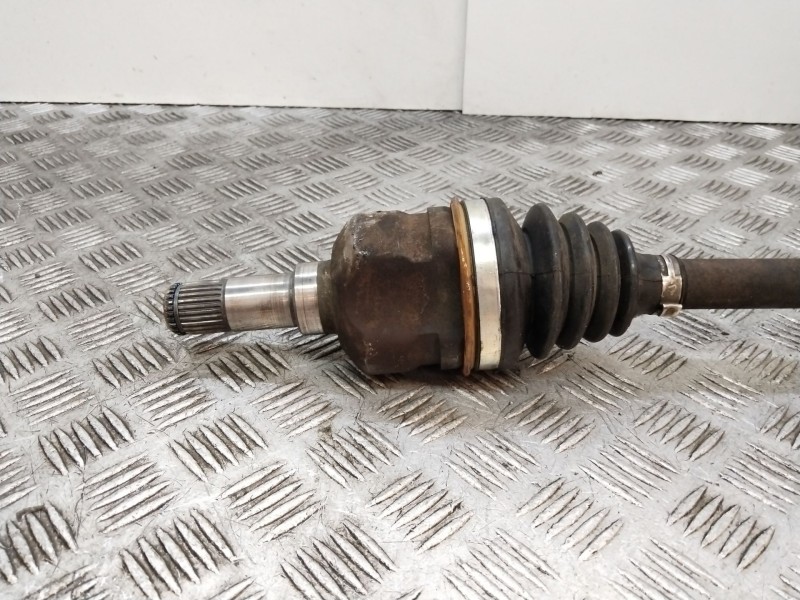 Recambio de transmision delantera derecha para chrysler voyager (rg) 2.5 crd executive referencia OEM IAM P04641884AE  