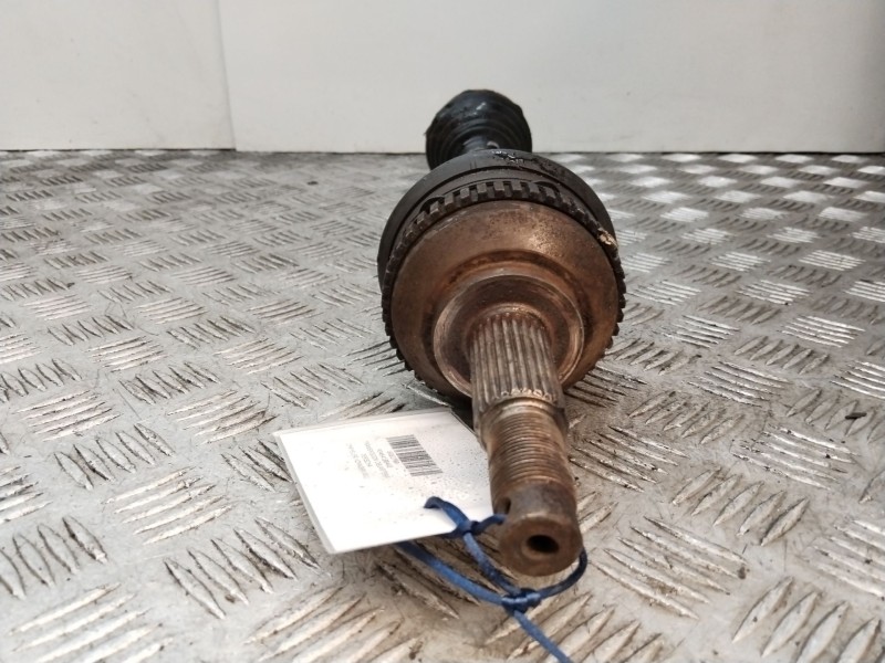 Recambio de transmision delantera derecha para chrysler voyager (rg) 2.5 crd executive referencia OEM IAM P04641884AE  