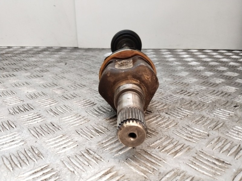 Recambio de transmision delantera derecha para chrysler voyager (rg) 2.5 crd executive referencia OEM IAM P04641884AE  