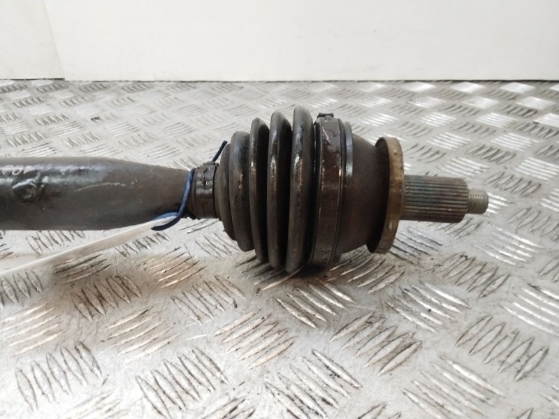 Recambio de transmision delantera izquierda para volkswagen polo (9n1) highline referencia OEM IAM 1J0407283A  