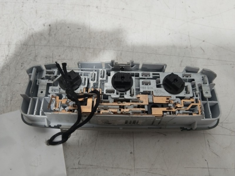 Recambio de luz interior central para ford focus lim. (cb4) titanium referencia OEM IAM 8A6A13K767AB34X1  