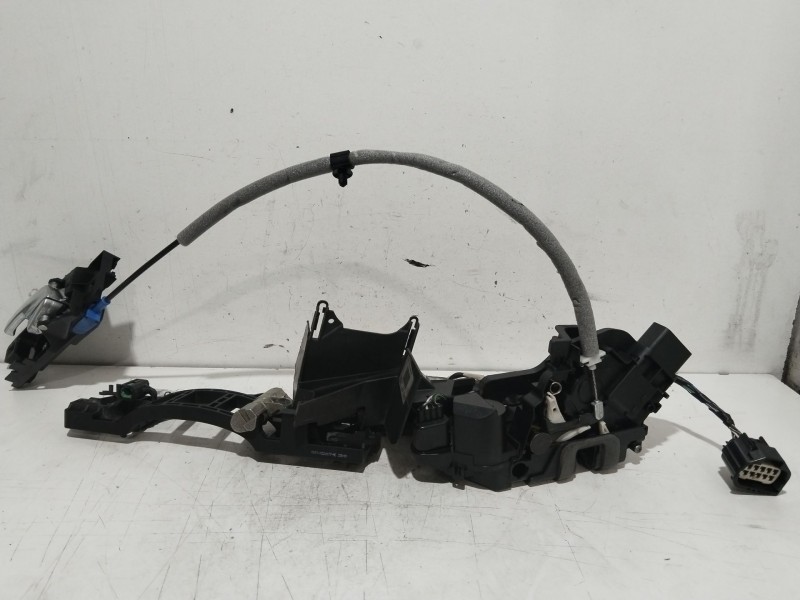 Recambio de cerradura puerta delantera izquierda para ford mondeo ber. (ca2) ghia referencia OEM IAM 7S7AA21813DC  