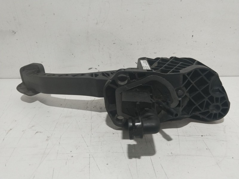 Recambio de pedal embrague para volkswagen passat berlina (3c2) advance referencia OEM IAM 3C1721059AC  