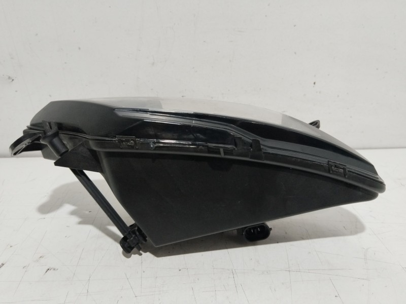 Recambio de faro antiniebla izquierdo para opel insignia berlina sportive referencia OEM IAM 662588537L  