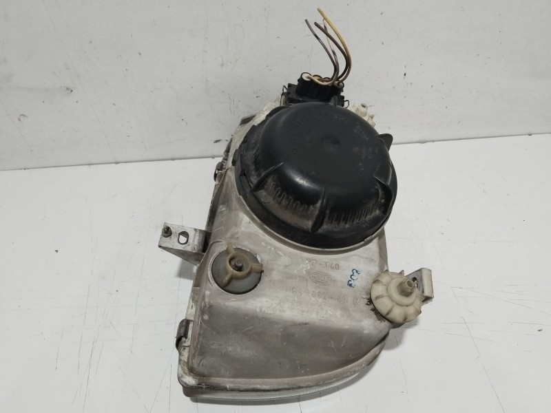 Recambio de faro derecho para volkswagen golf iii berlina (1h1) gl referencia OEM IAM 13886200R  