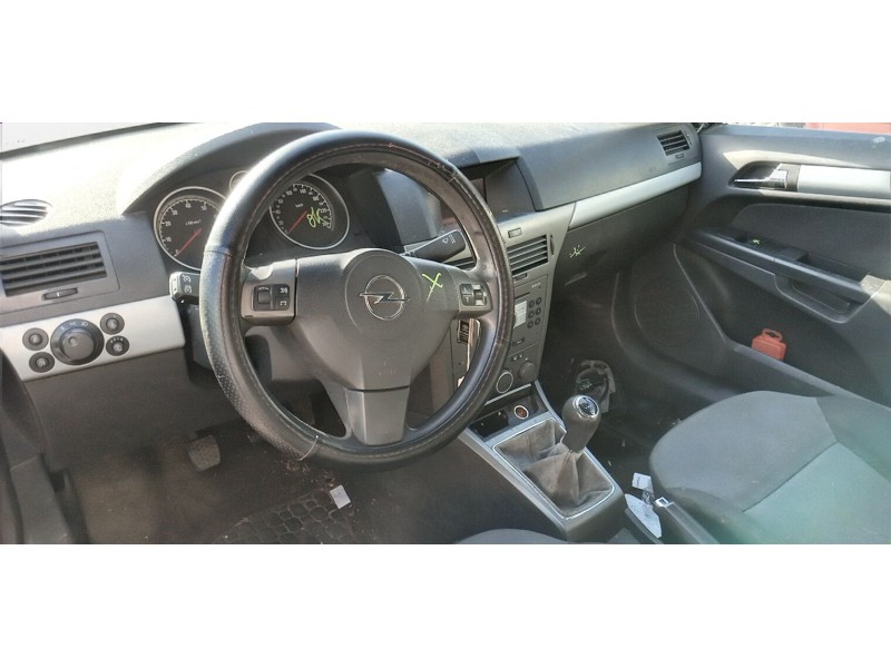opel astra h gtc (a04) del año 2005 opel astra h gtc (a04) del año 2005