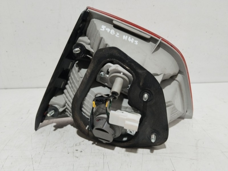 Recambio de piloto porton trasero izquierdo para hyundai ix35 classic 2wd referencia OEM IAM 924052Y0L  