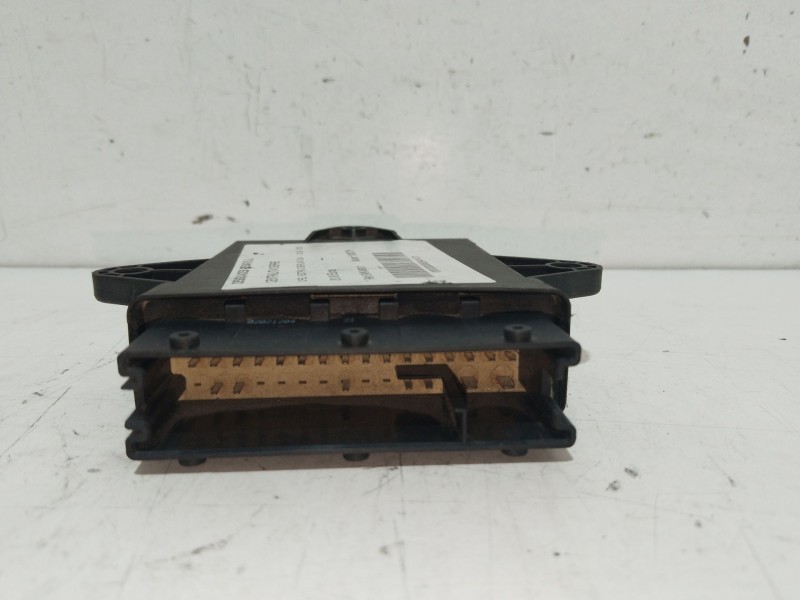 Recambio de centralita cierre para opel vectra c berlina club referencia OEM IAM 5WK46001  