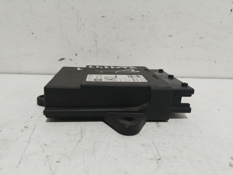 Recambio de centralita cierre para opel vectra c berlina club referencia OEM IAM 5WK46001  