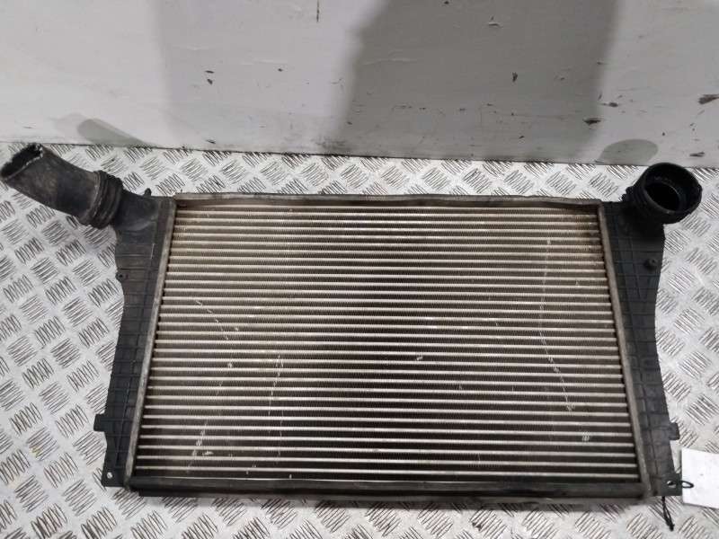 Recambio de intercooler para seat leon (1m1) 1.9 tdi referencia OEM IAM 1J0145803H  