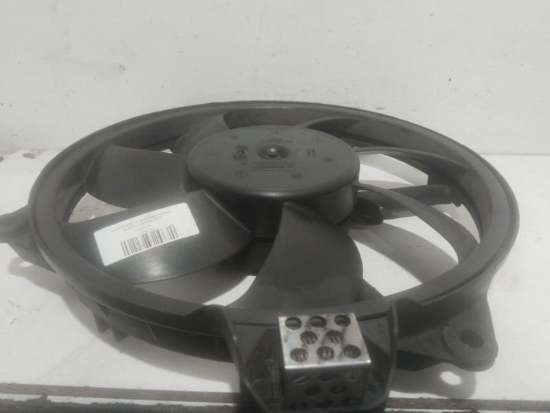 Recambio de electroventilador para renault megane iii berlina 5 p dynamique referencia OEM IAM M135493  