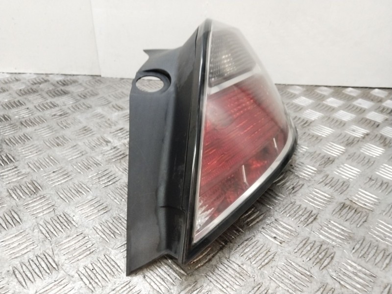 Recambio de piloto trasero derecho para opel astra h (a04) 1.7 cdti (l48) referencia OEM IAM 13222325  