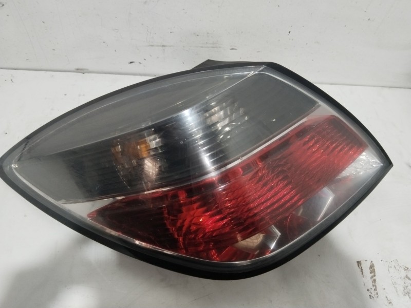 Recambio de piloto trasero izquierdo para opel astra h gtc (a04) 1.6 (l08) referencia OEM IAM 24451832  