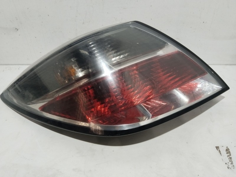 Recambio de piloto trasero izquierdo para opel astra h gtc (a04) 1.6 (l08) referencia OEM IAM 24451832  