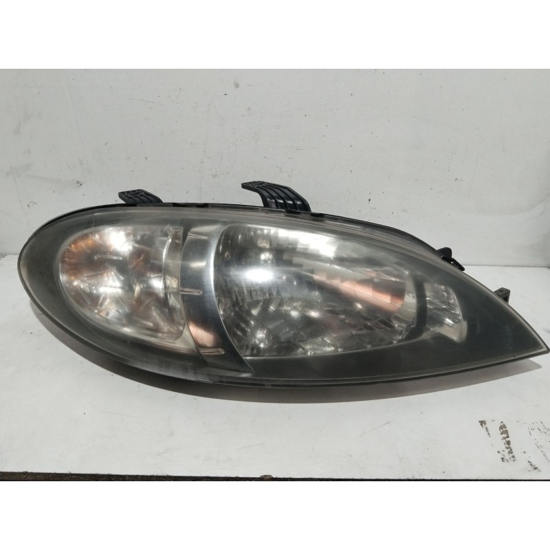 Recambio de faro derecho para chevrolet lacetti se referencia OEM IAM 96458812  