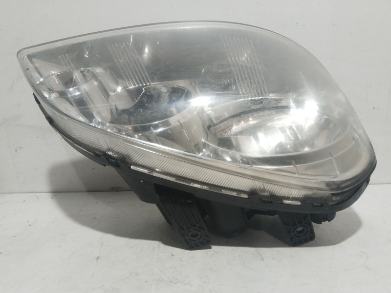 Recambio de faro derecho para daewoo nubira (j100) 1.6 referencia OEM IAM 0301001916  