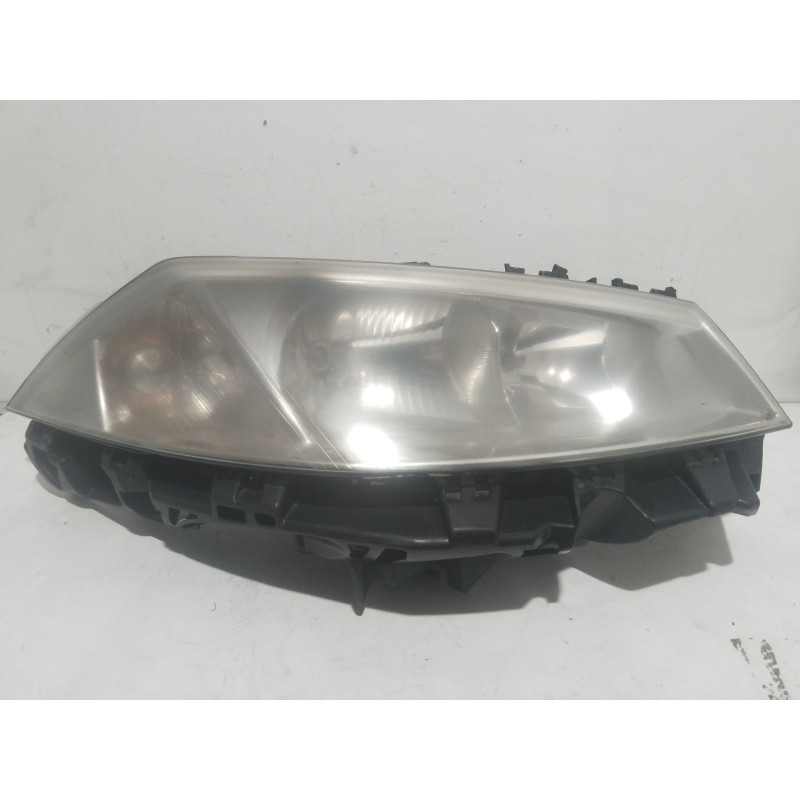 Recambio de faro derecho para renault megane ii berlina 5p confort authentique referencia OEM IAM 8200567432B  89307003