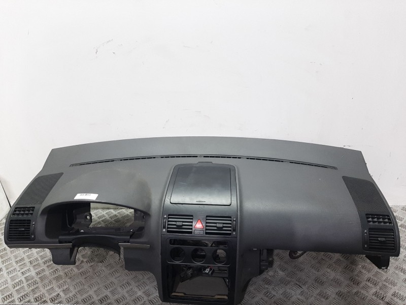 Recambio de salpicadero para volkswagen touran (1t1, 1t2) 2.0 tdi referencia OEM IAM 1T1857001AMFKZ  