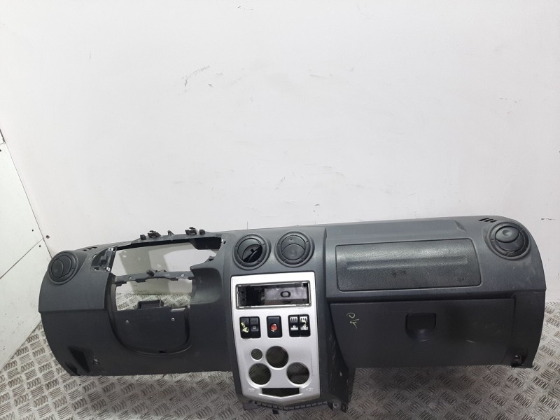 Recambio de salpicadero para dacia logan mcv (ks_) 1.5 dci (ks0k) referencia OEM IAM   