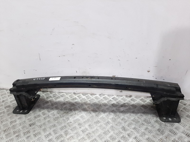 Recambio de refuerzo paragolpes delantero para mazda 2 (dy) 1.4 cd referencia OEM IAM DD3250070A  