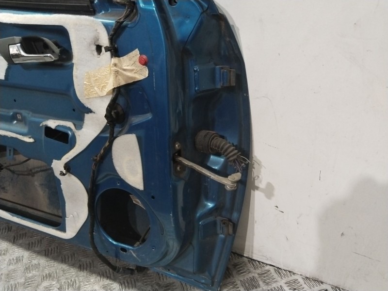 Recambio de puerta delantera izquierda para opel tigra twin top enjoy referencia OEM IAM 93164218 AZUL 