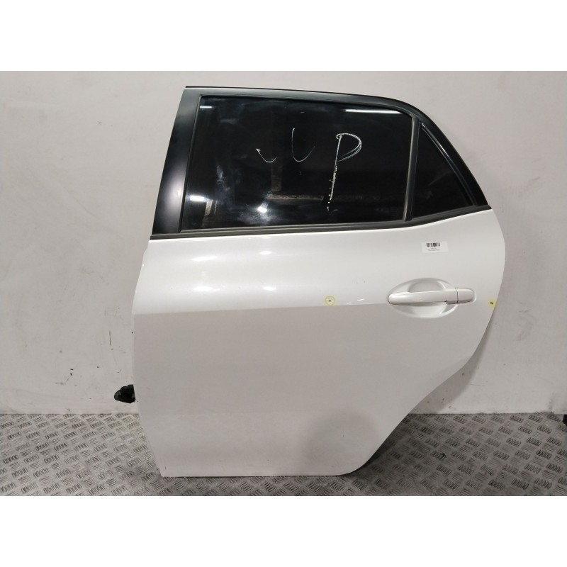 Recambio de puerta trasera izquierda para toyota auris (_e18_) 1.8 hybrid (zwe186_) referencia OEM IAM 6700402260  BLANCO