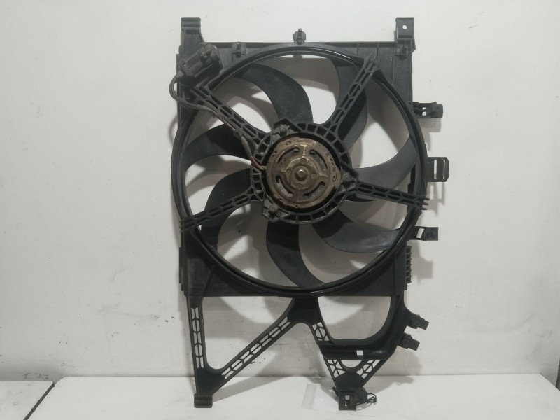 Recambio de electroventilador para opel corsa c comfort referencia OEM IAM 24445189  