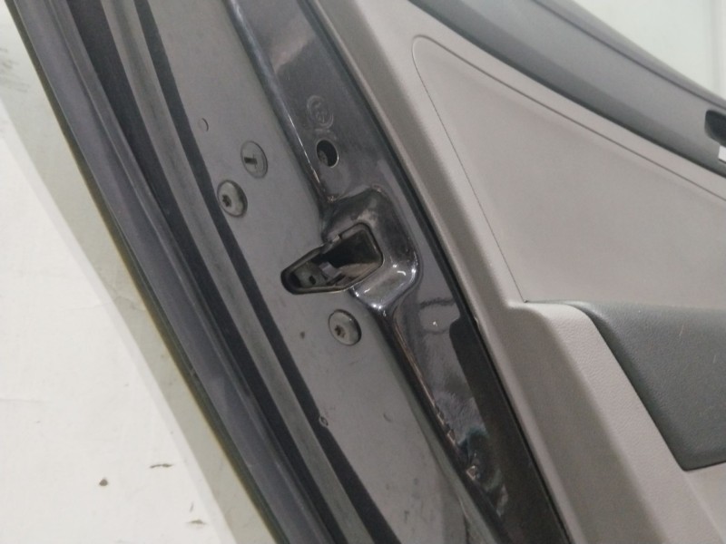 Recambio de puerta trasera izquierda para seat toledo (kg3) style referencia OEM IAM 5JA833051C  