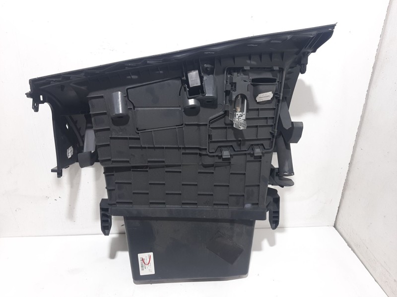 Recambio de guantera para renault megane iii berlina 5 p dynamique referencia OEM IAM 681080008R  