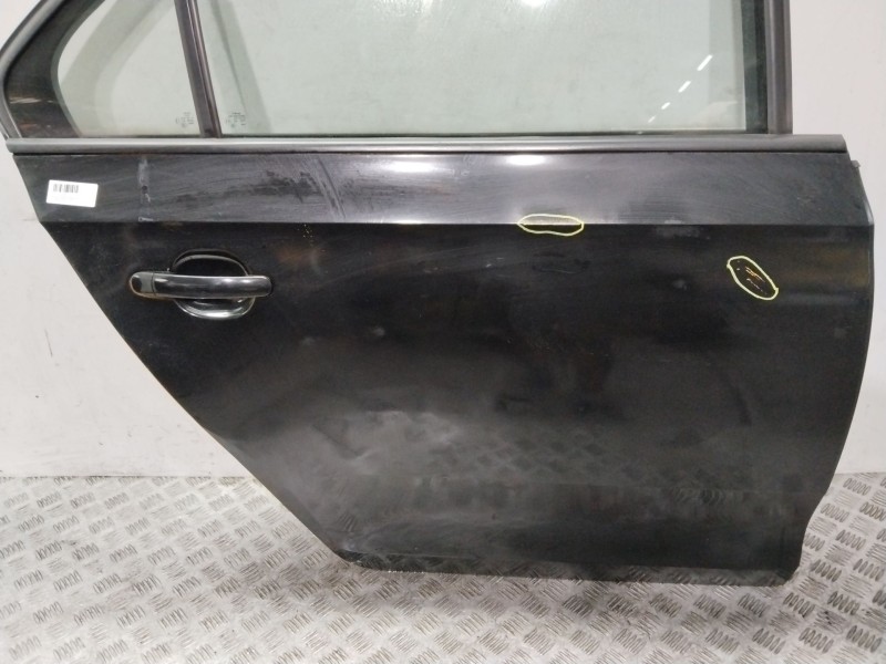 Recambio de puerta trasera derecha para seat toledo (kg3) style referencia OEM IAM 5JA833052C  NEGRO